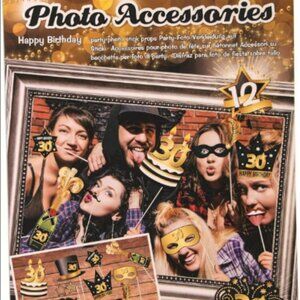 Forum Novelties 30th Birthday Black & Gold Photo Booth Accessories Kit 12 Count